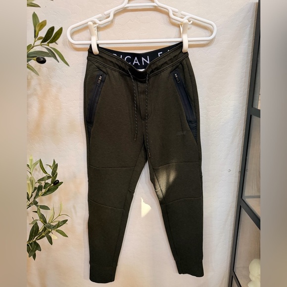 American Eagle Outfitters Pants - American Eagle Outfitters women’s Olive Green Jogger Sweatpants